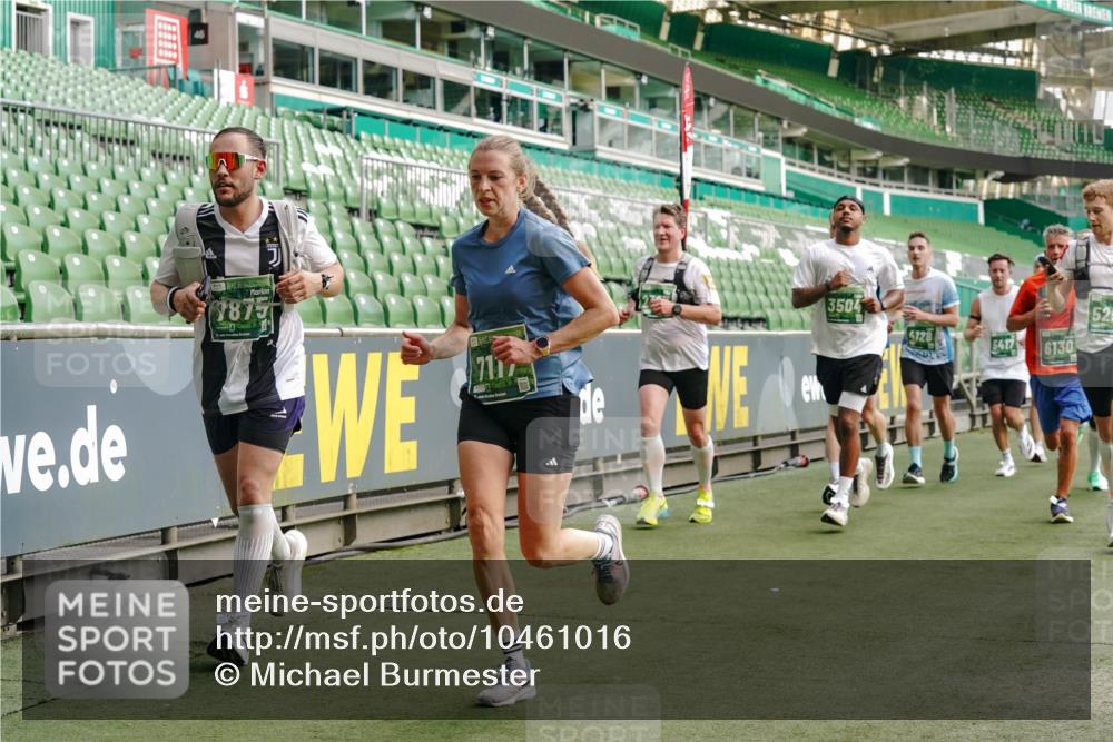 13.09.2026 - 21. swb-Marathon Bremen Michael Burmester http://msf.ph/oto/10461016 13.09.2026 12:55:05 Laufen im Stadion 161, 189, 201, 205, 385, 388, 411, 461, 472, 481, 495, 655, 666, 675, 816, 827, 854, 913, 1053, 1058, 1076, 1197, 1390, 1419, 1468, 1537, 1551, 1599, 1631, 1645, 1658, 2055, 2122, 2125, 2234, 2251, 2319, 2383, 2390, 2474, 2499, 2604, 2623, 2701, 2733, 2801, 2824, 2870, 2882, 2913, 2922, 2962, 2971, 3012, 3054, 3057, 3134, 3175, 3192, 3206, 3241, 3246, 3346, 3356, 3357, 3413, 3706, 3716, 3836, 4135, 4137, 4413, 4733, 5277, 5430, 5530, 6106, 2498, 3085 meine-sportfotos.de