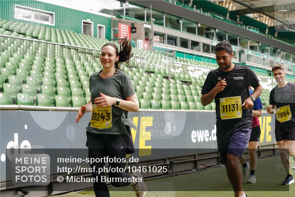 13.09.2026 - 21. swb-Marathon Bremen Michael Burmester http://msf.ph/oto/10461025 13.09.2026 10:34:22 Laufen im Stadion 10018, 10078, 10093, 10147, 10157, 10166, 10177, 10184, 10185, 10211, 10236, 10240, 10254, 10297, 10300, 10355, 10356, 10367, 10368, 10369, 10374, 10383, 10394, 10408, 10415, 10423, 10428, 10460, 10485, 10494, 10528, 10530, 10559, 10578, 10604, 10639, 10668, 10669, 10673, 10677, 10687, 10691, 10699, 10700, 10728, 10745, 10749, 10750, 10772, 10787, 10788, 10794, 10809, 10828, 10857, 10914, 10928, 11126, 11162, 11343, 11803, 11965, 10146, 10222 meine-sportfotos.de