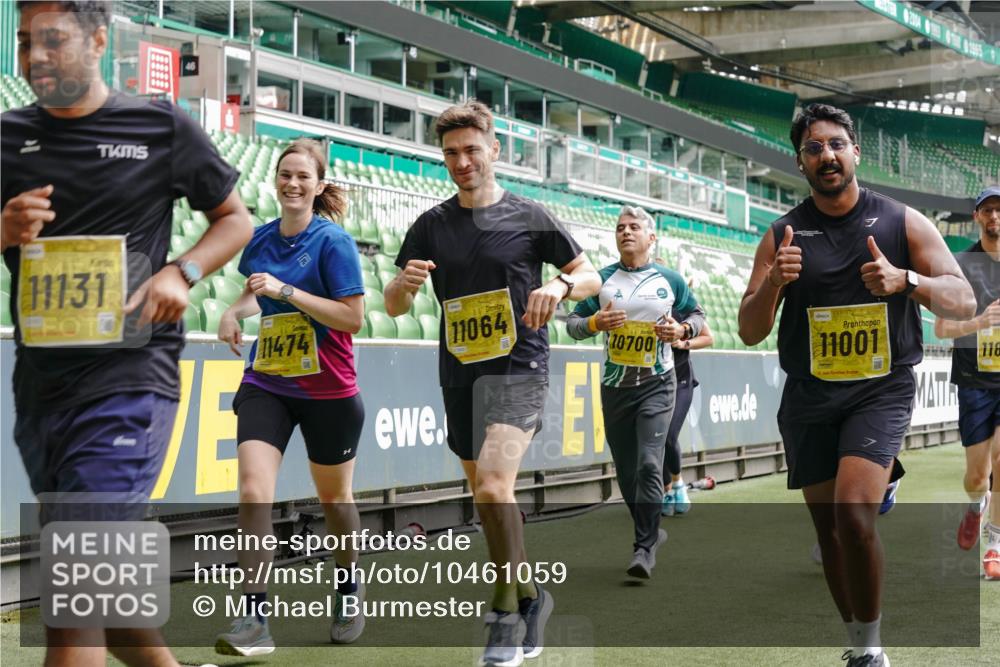 13.09.2026 - 21. swb-Marathon Bremen Michael Burmester http://msf.ph/oto/10461059 13.09.2026 10:34:23 Laufen im Stadion 10018, 10078, 10093, 10147, 10157, 10166, 10177, 10184, 10185, 10211, 10236, 10240, 10254, 10297, 10300, 10355, 10356, 10367, 10368, 10369, 10374, 10383, 10394, 10408, 10415, 10423, 10428, 10460, 10485, 10494, 10528, 10530, 10559, 10578, 10604, 10639, 10668, 10669, 10673, 10677, 10687, 10691, 10699, 10700, 10728, 10745, 10749, 10750, 10772, 10787, 10788, 10794, 10809, 10828, 10857, 10914, 10928, 11126, 11162, 11343, 11803, 11965, 10146, 10222 meine-sportfotos.de