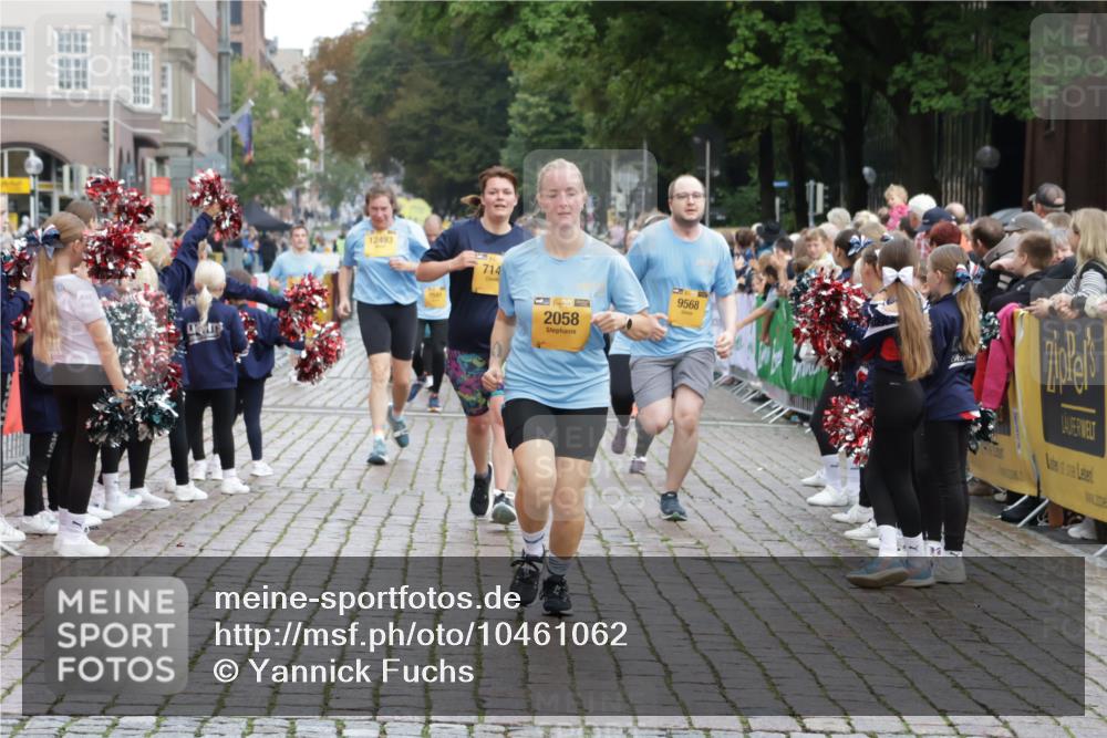 13.09.2026 - Kiel Lauf Yannick Fuchs http://msf.ph/oto/10461062 13.09.2026 09:53:19 Ziel 1718, 2058, 4920, 5779, 7140, 7143, 7552, 8260, 9568, 10275, 11312, 12493, 70, 175, 291, 1395, 2399, 3205, 3581, 4671, 6241, 6613, 6845, 7140, 7226, 7394, 7495, 8851, 9565, 9707, 10798, 12258, 12417, 12468, 92, 761, 802, 852, 1417, 1499, 2886, 2948, 2978, 4626, 5789, 5988, 6180, 6254, 7185, 7429, 7541, 8353, 8502, 10495, 10929, 11059, 11073, 12284, 291, 1092, 1395, 4412, 4671, 6601, 7394, 8068, 9345, 9565, 10280, 10798, 12258 meine-sportfotos.de