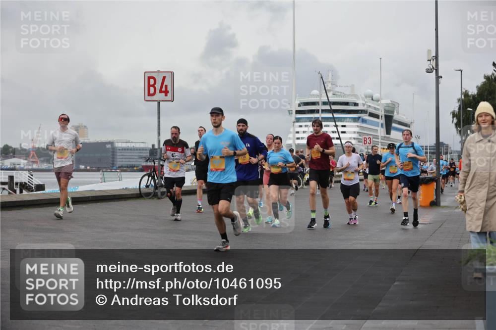13.09.2026 - Kiel Lauf Andreas Tolksdorf http://msf.ph/oto/10461095 13.09.2026 12:01:42 Kiellinie 4, 3, 1497 meine-sportfotos.de