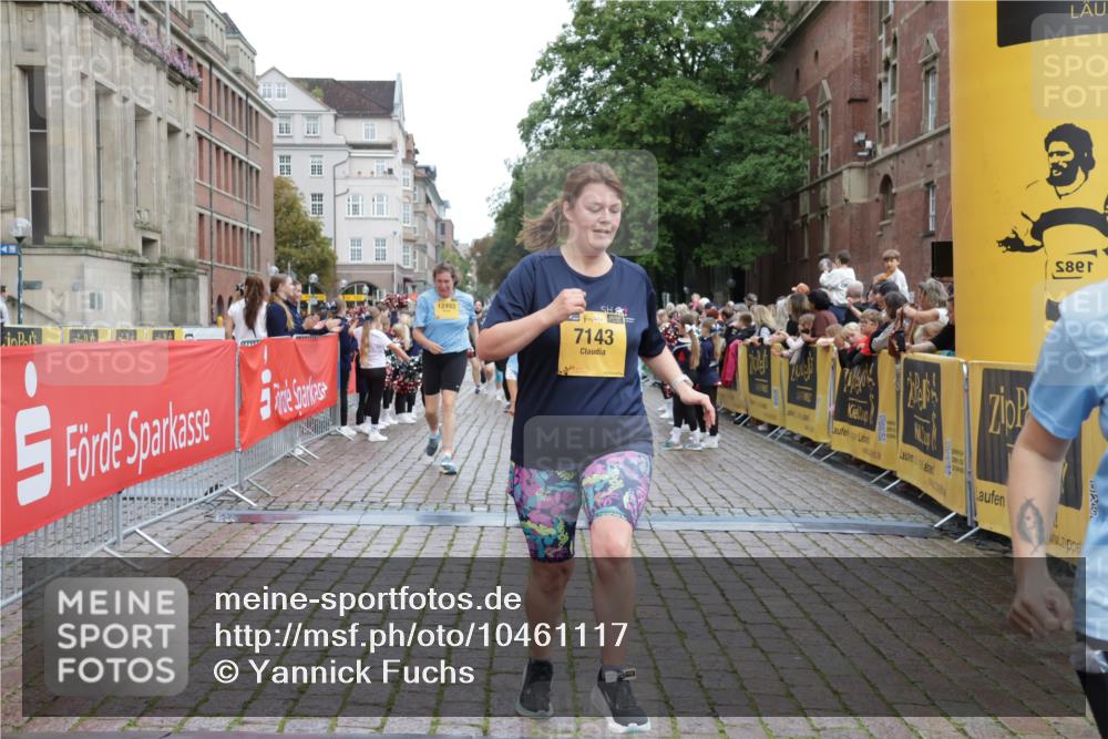13.09.2026 - Kiel Lauf Yannick Fuchs http://msf.ph/oto/10461117 13.09.2026 09:53:23 Ziel 1417, 1499, 1718, 2058, 4920, 5779, 6180, 7143, 7541, 7552, 8260, 8353, 9568, 10495, 11059, 11073, 11312, 12284, 12493, 70, 175, 2399, 3205, 3581, 6241, 6613, 6845, 7140, 7226, 7495, 8851, 9707, 10275, 12417, 12468, 92, 761, 802, 852, 2691, 2886, 2948, 2978, 4626, 5789, 5988, 6254, 7185, 7429, 8502, 10929, 291, 1092, 1395, 4671, 6241, 6845, 7394, 8068, 8851, 9565, 10280, 10798, 12258 meine-sportfotos.de