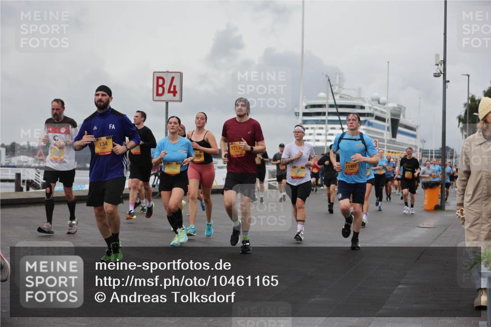 13.09.2026 - Kiel Lauf Andreas Tolksdorf http://msf.ph/oto/10461165 13.09.2026 12:01:44 Kiellinie 134, 4, 9356, 869, 42, 195, 1213, 11497 meine-sportfotos.de