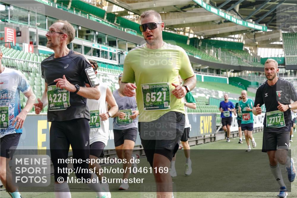 13.09.2026 - 21. swb-Marathon Bremen Michael Burmester http://msf.ph/oto/10461169 13.09.2026 12:55:08 Laufen im Stadion 161, 189, 201, 205, 385, 388, 411, 461, 472, 481, 495, 655, 666, 675, 816, 827, 854, 913, 1053, 1058, 1076, 1197, 1390, 1419, 1468, 1537, 1551, 1599, 1631, 1645, 1658, 2055, 2122, 2125, 2234, 2251, 2319, 2383, 2390, 2474, 2499, 2604, 2623, 2701, 2733, 2801, 2824, 2870, 2882, 2913, 2922, 2962, 2971, 3012, 3054, 3057, 3134, 3175, 3192, 3206, 3241, 3246, 3346, 3356, 3357, 3413, 3706, 3716, 3836, 4135, 4137, 4413, 4733, 5277, 5430, 5530, 6106, 2498, 3085 meine-sportfotos.de