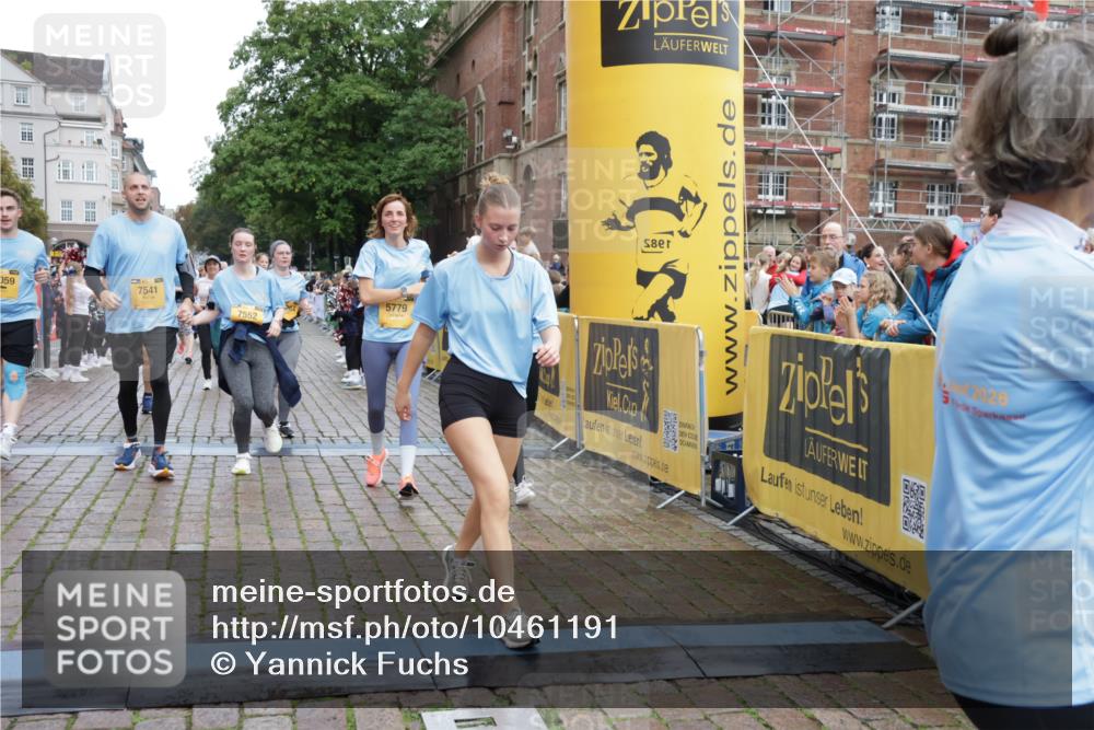 13.09.2026 - Kiel Lauf Yannick Fuchs http://msf.ph/oto/10461191 13.09.2026 09:53:28 Ziel 761, 802, 1417, 1499, 1718, 2058, 2886, 2948, 2978, 4920, 5779, 5789, 6180, 7143, 7185, 7429, 7541, 7552, 8260, 8353, 9568, 10495, 10929, 11059, 11073, 12284, 12493, 70, 175, 2058, 2399, 3205, 3581, 7140, 7226, 7495, 9707, 10275, 11312, 12417, 12468, 92, 852, 2657, 2691, 2748, 4144, 4626, 5988, 6254, 8502, 11872, 12390, 291, 1395, 4671, 6241, 6613, 6845, 7394, 8851, 9565, 12258 meine-sportfotos.de