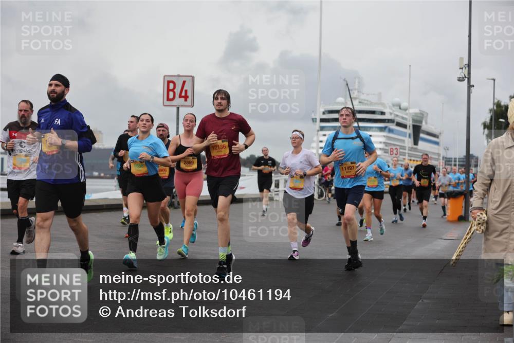 13.09.2026 - Kiel Lauf Andreas Tolksdorf http://msf.ph/oto/10461194 13.09.2026 12:01:44 Kiellinie 4, 9356, 3906, 2869, 12136, 1, 39, 11497, 3 meine-sportfotos.de