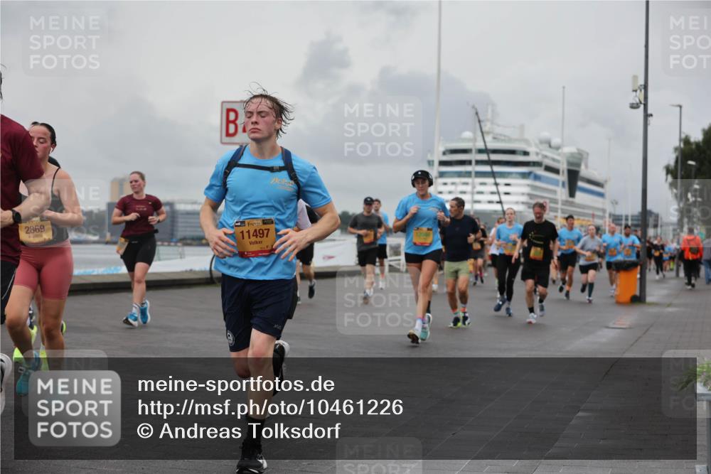 13.09.2026 - Kiel Lauf Andreas Tolksdorf http://msf.ph/oto/10461226 13.09.2026 12:01:46 Kiellinie 2869, 11497, 12046 meine-sportfotos.de