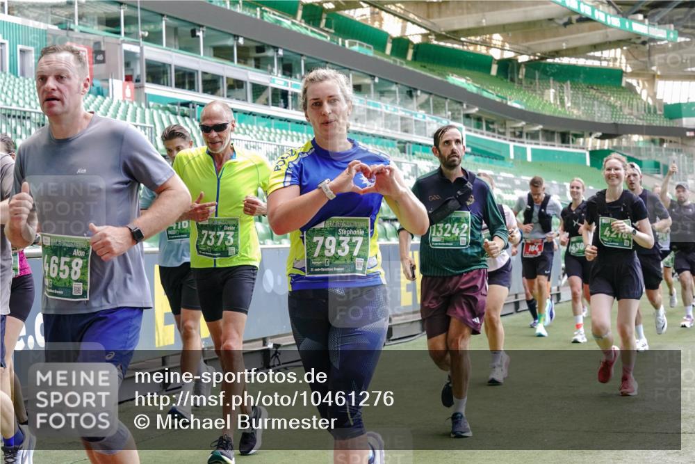 13.09.2026 - 21. swb-Marathon Bremen Michael Burmester http://msf.ph/oto/10461276 13.09.2026 13:12:19 Laufen im Stadion 118, 183, 265, 349, 514, 695, 702, 703, 843, 933, 984, 1113, 1226, 1286, 1334, 1435, 1849, 1851, 1936, 1952, 2005, 2248, 2264, 2281, 2299, 2330, 2336, 2353, 2375, 2377, 2398, 2426, 2443, 2461, 2478, 2505, 2531, 2589, 2659, 2669, 2673, 2684, 2765, 2792, 2804, 2815, 2822, 2836, 2850, 2860, 2884, 2895, 2907, 2963, 2966, 2975, 2976, 3027, 3079, 3082, 3143, 3155, 3159, 3293, 3308, 3328, 3349, 3352, 3409, 3434, 3549, 551 meine-sportfotos.de