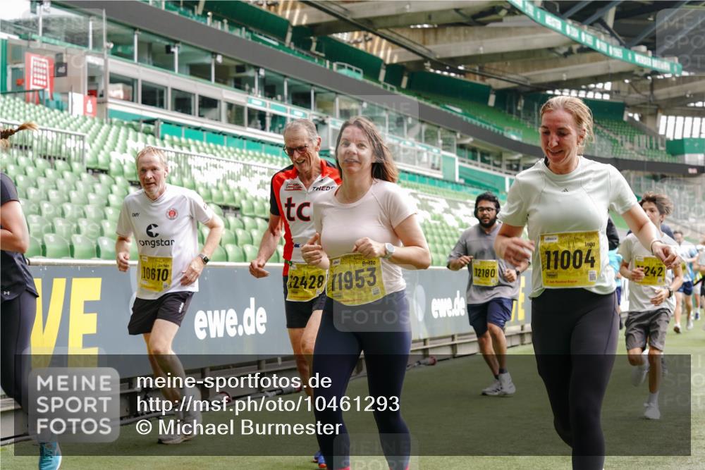 13.09.2026 - 21. swb-Marathon Bremen Michael Burmester http://msf.ph/oto/10461293 13.09.2026 10:34:26 Laufen im Stadion 10018, 10078, 10093, 10144, 10147, 10157, 10166, 10177, 10184, 10185, 10211, 10236, 10240, 10254, 10297, 10355, 10356, 10367, 10368, 10369, 10374, 10383, 10394, 10408, 10415, 10423, 10427, 10428, 10460, 10485, 10494, 10528, 10530, 10559, 10578, 10604, 10639, 10668, 10669, 10673, 10677, 10687, 10691, 10699, 10700, 10728, 10745, 10749, 10750, 10772, 10787, 10788, 10794, 10809, 10828, 10857, 10914, 10928, 11126, 11162, 11343, 11803, 11965, 10146, 10222 meine-sportfotos.de