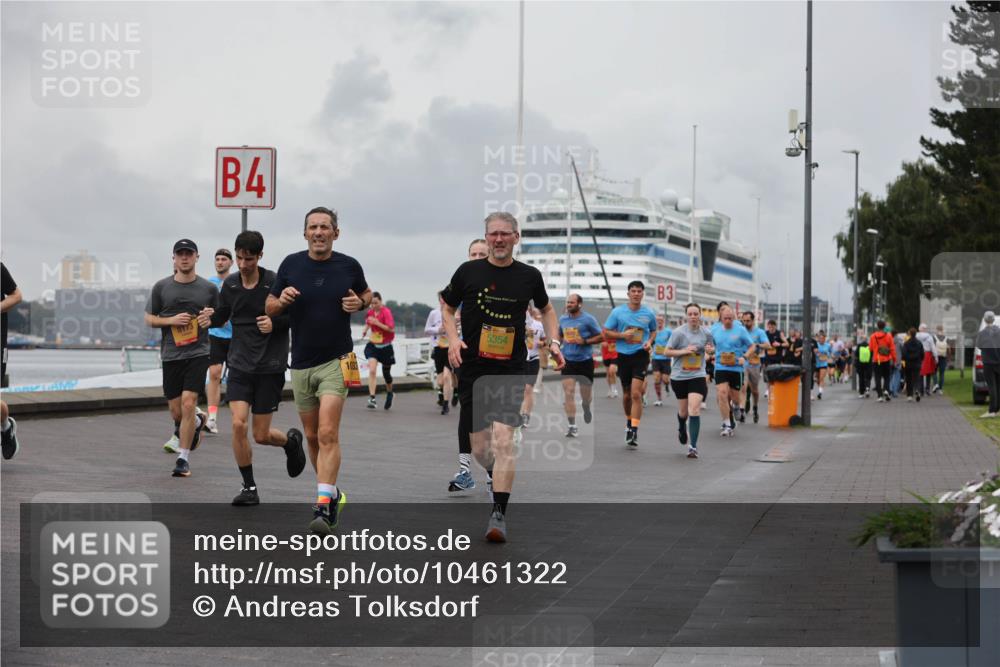 13.09.2026 - Kiel Lauf Andreas Tolksdorf http://msf.ph/oto/10461322 13.09.2026 12:01:50 Kiellinie 8173, 4, 1033, 5354, 3 meine-sportfotos.de