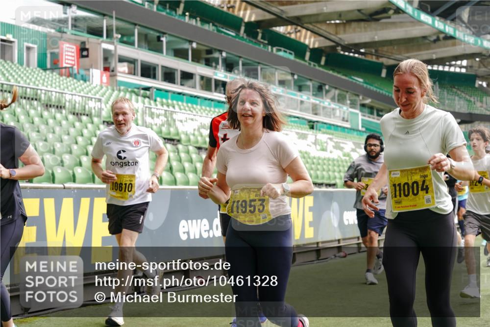 13.09.2026 - 21. swb-Marathon Bremen Michael Burmester http://msf.ph/oto/10461328 13.09.2026 10:34:26 Laufen im Stadion 10018, 10078, 10093, 10144, 10147, 10157, 10166, 10177, 10184, 10185, 10211, 10236, 10240, 10254, 10297, 10355, 10356, 10367, 10368, 10369, 10374, 10383, 10394, 10408, 10415, 10423, 10427, 10428, 10460, 10485, 10494, 10528, 10530, 10559, 10578, 10604, 10639, 10668, 10669, 10673, 10677, 10687, 10691, 10699, 10700, 10728, 10745, 10749, 10750, 10772, 10787, 10788, 10794, 10809, 10828, 10857, 10914, 10928, 11126, 11162, 11343, 11803, 11965, 10146, 10222 meine-sportfotos.de
