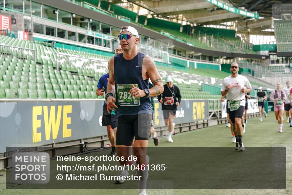 13.09.2026 - 21. swb-Marathon Bremen Michael Burmester http://msf.ph/oto/10461365 13.09.2026 12:55:12 Laufen im Stadion 161, 189, 201, 205, 385, 388, 411, 461, 465, 472, 481, 495, 655, 666, 816, 827, 854, 913, 1053, 1058, 1076, 1197, 1390, 1419, 1468, 1537, 1551, 1599, 1631, 1645, 1658, 2055, 2122, 2125, 2234, 2251, 2260, 2319, 2383, 2390, 2474, 2499, 2604, 2623, 2701, 2733, 2801, 2824, 2870, 2882, 2913, 2922, 2962, 2971, 3012, 3054, 3057, 3134, 3175, 3192, 3206, 3241, 3246, 3346, 3356, 3357, 3413, 3508, 3706, 3716, 3836, 4135, 4137, 4413, 4733, 5277, 5430, 5530, 6106, 2498, 3085 meine-sportfotos.de