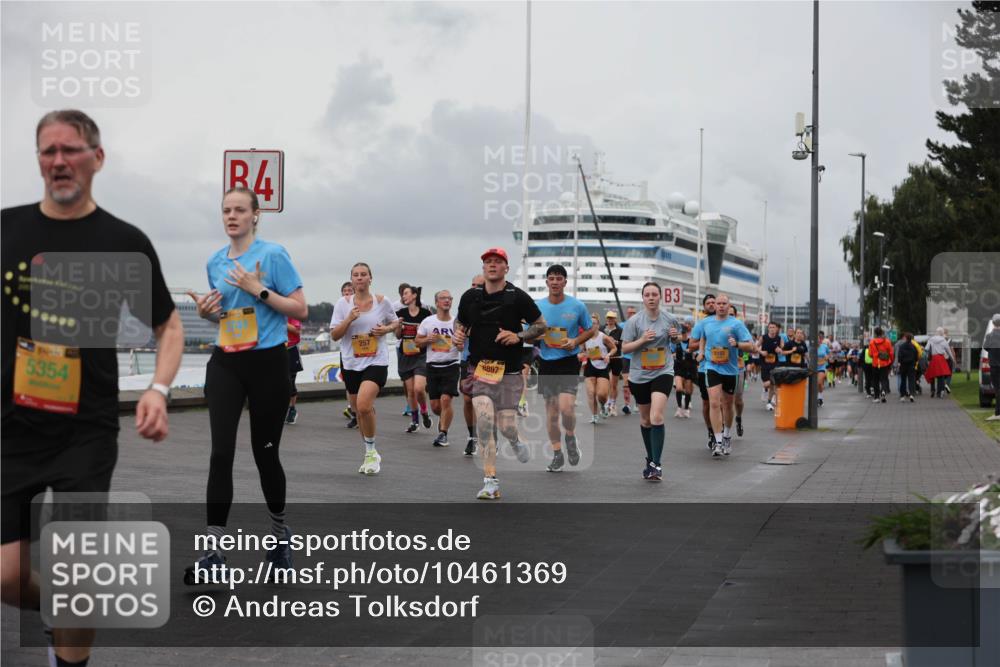 13.09.2026 - Kiel Lauf Andreas Tolksdorf http://msf.ph/oto/10461369 13.09.2026 12:01:52 Kiellinie 2005, 5354, 4, 257, 8897, 3, 9192 meine-sportfotos.de
