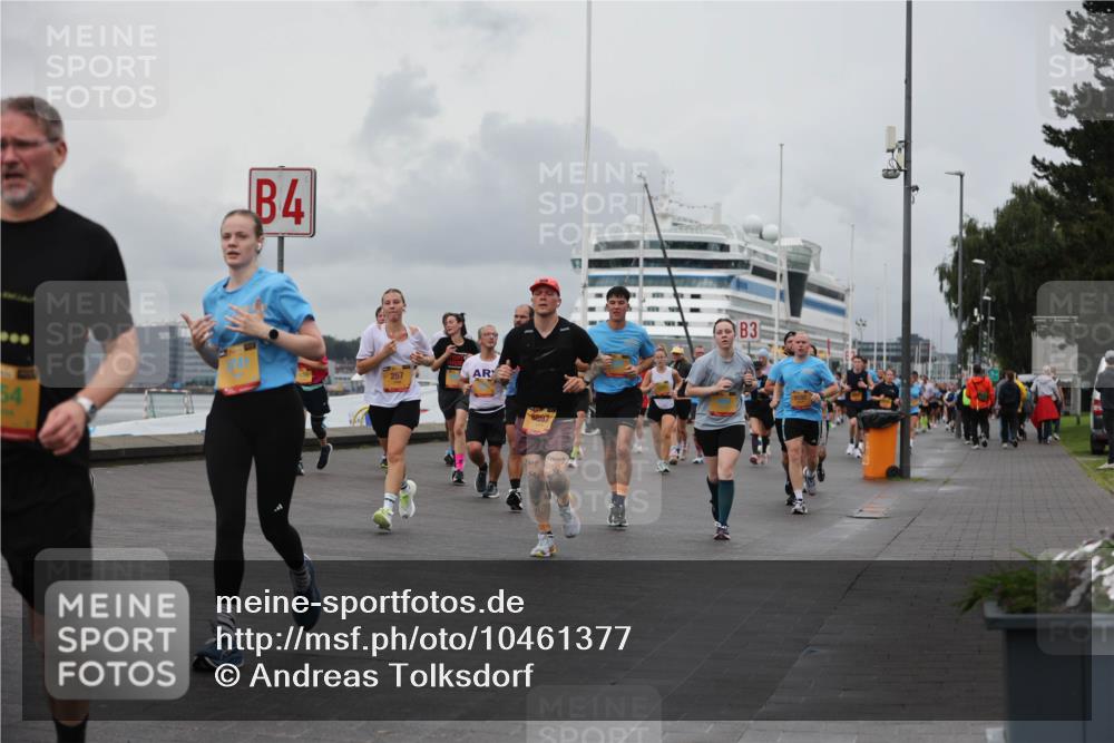 13.09.2026 - Kiel Lauf Andreas Tolksdorf http://msf.ph/oto/10461377 13.09.2026 12:01:52 Kiellinie 202, 54, 4, 257, 8897, 3 meine-sportfotos.de