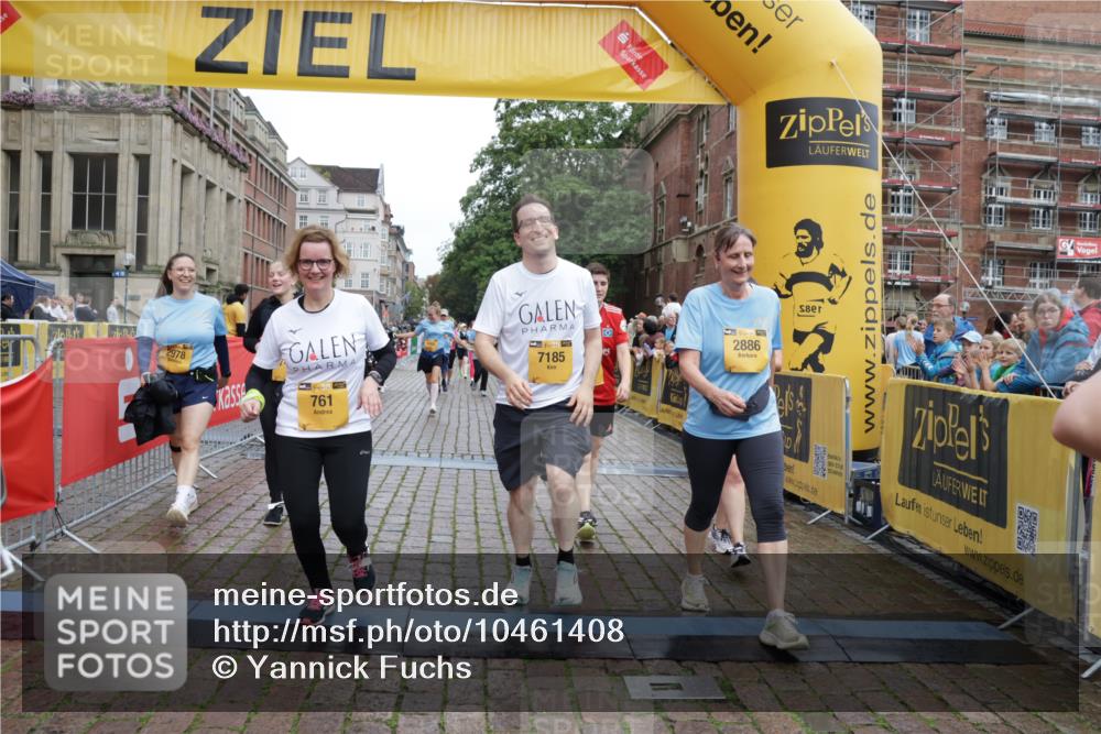 13.09.2026 - Kiel Lauf Yannick Fuchs http://msf.ph/oto/10461408 13.09.2026 09:53:36 Ziel 92, 761, 802, 852, 1417, 1499, 2886, 2948, 2978, 4626, 5789, 5988, 6254, 7185, 7429, 8353, 8502, 10495, 10929, 11073, 12284, 175, 1417, 1718, 2058, 2399, 3205, 4920, 5779, 6180, 7140, 7143, 7226, 7495, 7541, 7552, 8260, 9568, 9707, 10275, 11059, 11312, 12284, 12417, 12468, 12493, 200, 2657, 2691, 2748, 2953, 4144, 4539, 4762, 4803, 5695, 7194, 8041, 8044, 8473, 9057, 9446, 9516, 10535, 11872, 12390, 70, 175, 3205, 3581, 7226, 9707, 12417, 12468 meine-sportfotos.de
