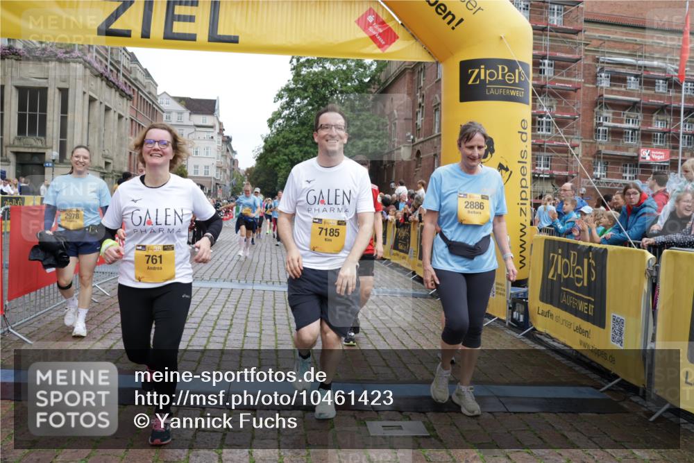 13.09.2026 - Kiel Lauf Yannick Fuchs http://msf.ph/oto/10461423 13.09.2026 09:53:37 Ziel 92, 761, 802, 852, 1499, 2886, 2948, 2978, 4626, 5789, 5988, 6254, 7185, 7429, 8353, 8502, 10495, 10929, 11073, 175, 1417, 1499, 1718, 2058, 2399, 4920, 5779, 6180, 7140, 7143, 7226, 7495, 7541, 7552, 8260, 8353, 9568, 9707, 10275, 11059, 11312, 12284, 12493, 200, 2657, 2691, 2748, 2953, 4144, 4539, 4762, 4803, 4988, 5695, 7194, 8041, 8044, 8473, 9057, 9446, 9516, 10535, 11872, 12390, 70, 175, 3205, 3581, 7226, 9707, 12417, 12468 meine-sportfotos.de