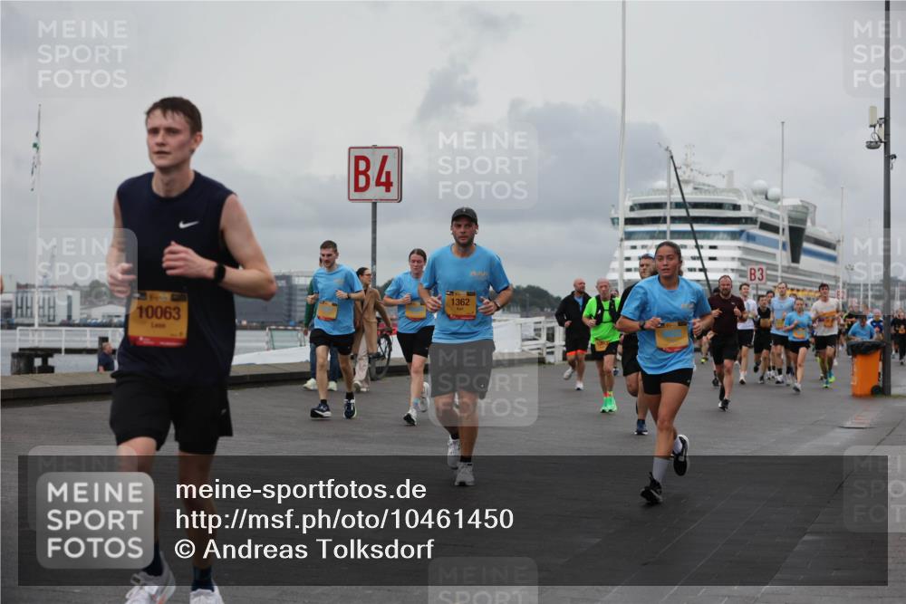 13.09.2026 - Kiel Lauf Andreas Tolksdorf http://msf.ph/oto/10461450 13.09.2026 12:02:06 Kiellinie 10063, 4, 1362, 3 meine-sportfotos.de