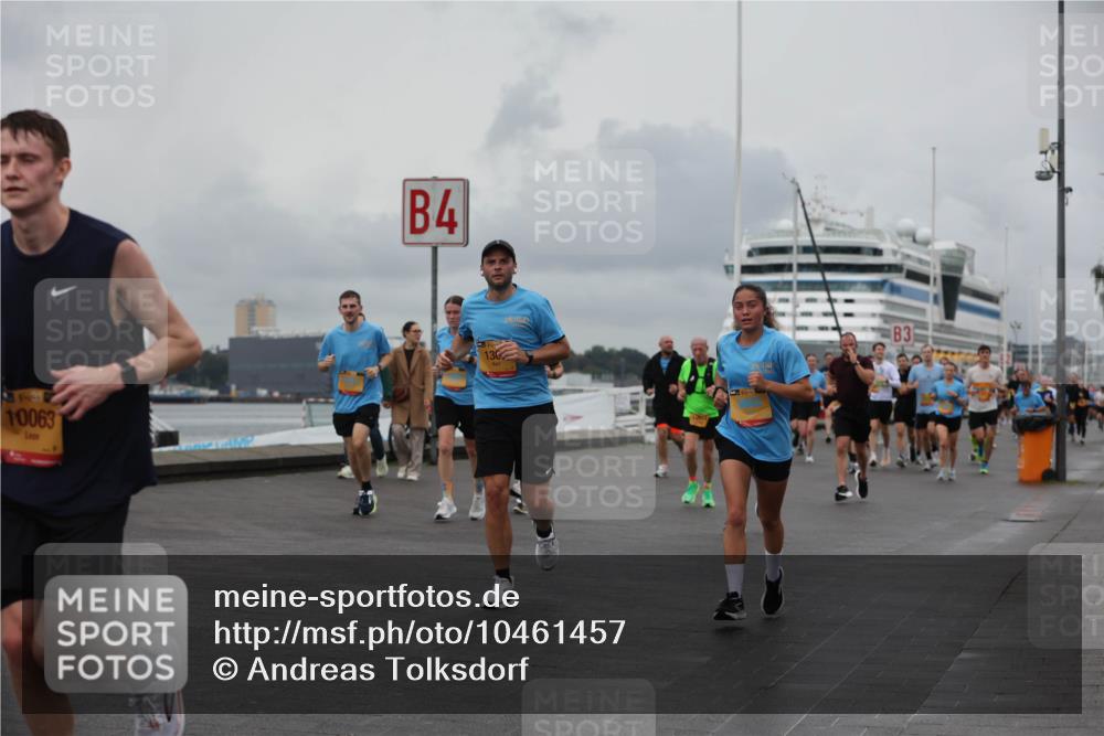 13.09.2026 - Kiel Lauf Andreas Tolksdorf http://msf.ph/oto/10461457 13.09.2026 12:02:07 Kiellinie 10063, 4, 130, 3 meine-sportfotos.de