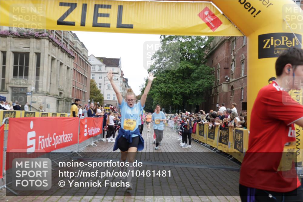 13.09.2026 - Kiel Lauf Yannick Fuchs http://msf.ph/oto/10461481 13.09.2026 09:53:39 Ziel 92, 761, 802, 852, 2657, 2691, 2886, 2948, 2978, 4144, 4626, 5789, 5988, 6254, 7185, 7429, 8502, 10929, 12390, 802, 1417, 1499, 1718, 2058, 2399, 4920, 5779, 5789, 6180, 7140, 7143, 7495, 7541, 7552, 8260, 8353, 9568, 10275, 10495, 11059, 11073, 11312, 12284, 12493, 200, 2748, 2953, 4539, 4762, 4803, 4988, 5695, 7194, 8041, 8044, 8473, 9057, 9446, 9516, 10535, 11100, 11872, 70, 175, 2399, 3205, 3581, 7226, 9707, 12417, 12468 meine-sportfotos.de