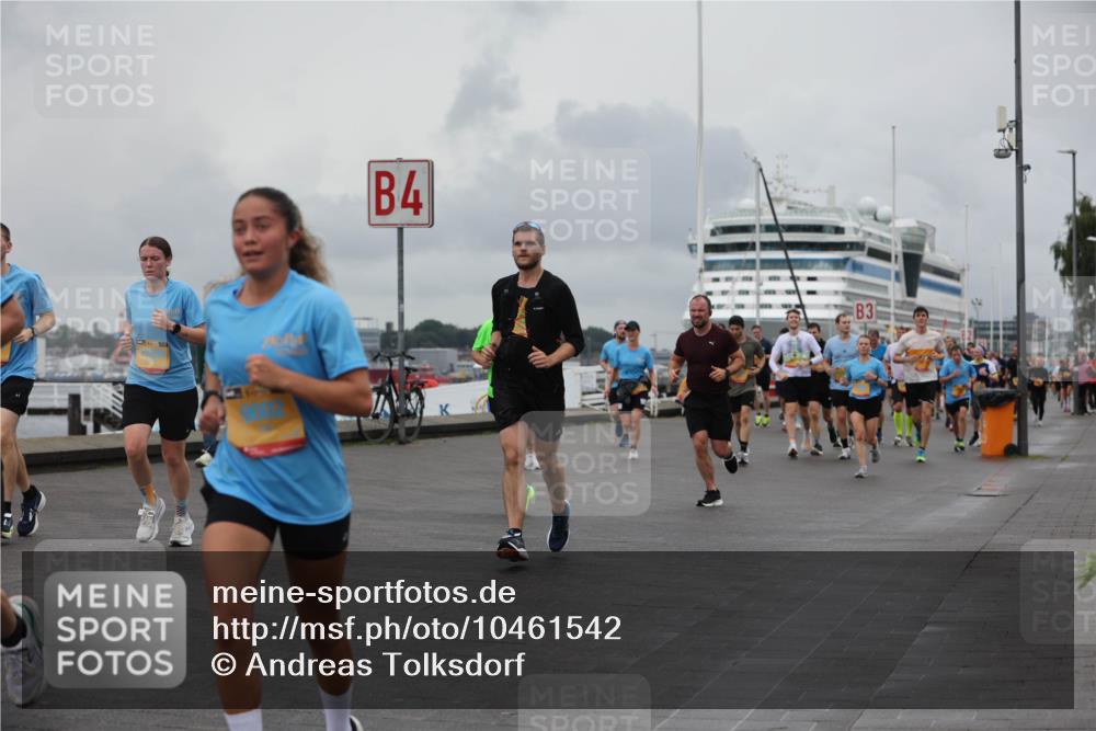 13.09.2026 - Kiel Lauf Andreas Tolksdorf http://msf.ph/oto/10461542 13.09.2026 12:02:09 Kiellinie 4, 3 meine-sportfotos.de