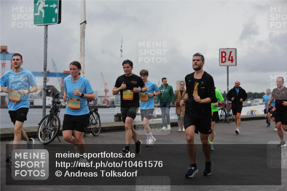 13.09.2026 - Kiel Lauf Andreas Tolksdorf http://msf.ph/oto/10461576 13.09.2026 12:02:10 Kiellinie 39, 10289, 12524, 7393, 4 meine-sportfotos.de