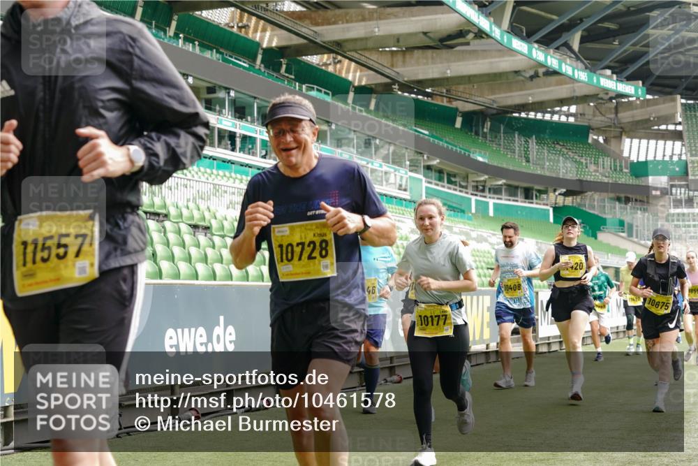 13.09.2026 - 21. swb-Marathon Bremen Michael Burmester http://msf.ph/oto/10461578 13.09.2026 10:34:30 Laufen im Stadion 10018, 10078, 10093, 10144, 10147, 10157, 10166, 10177, 10184, 10185, 10211, 10236, 10240, 10254, 10297, 10355, 10356, 10367, 10368, 10369, 10374, 10394, 10408, 10415, 10423, 10427, 10428, 10460, 10485, 10494, 10528, 10530, 10559, 10578, 10604, 10639, 10668, 10669, 10673, 10677, 10687, 10691, 10699, 10700, 10715, 10745, 10749, 10750, 10772, 10787, 10788, 10794, 10809, 10828, 10857, 10914, 10928, 11126, 11162, 11343, 11803, 11965, 10146, 10222 meine-sportfotos.de