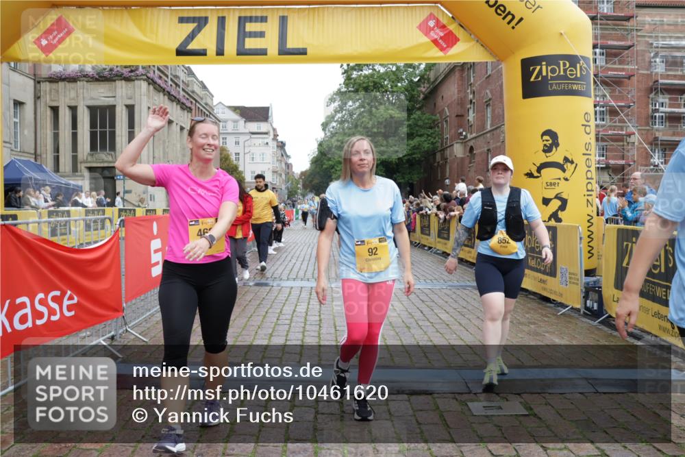 13.09.2026 - Kiel Lauf Yannick Fuchs http://msf.ph/oto/10461620 13.09.2026 09:53:45 Ziel 92, 852, 2657, 2691, 2748, 4144, 4626, 5988, 6254, 8502, 9057, 11872, 12390, 761, 802, 1417, 1499, 1718, 2058, 2886, 2948, 2978, 4920, 5779, 5789, 5988, 6180, 7143, 7185, 7429, 7541, 7552, 8260, 8353, 9568, 10275, 10495, 10929, 11059, 11073, 11312, 12284, 12493, 200, 2953, 3702, 3703, 4277, 4539, 4762, 4803, 4988, 5670, 5695, 7194, 7458, 8041, 8044, 8473, 9446, 9516, 10535, 11100, 175, 2399, 7140, 7495, 10275 meine-sportfotos.de