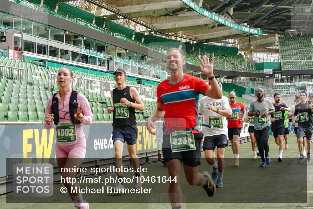 13.09.2026 - 21. swb-Marathon Bremen Michael Burmester http://msf.ph/oto/10461644 13.09.2026 12:55:16 Laufen im Stadion 161, 189, 201, 205, 385, 388, 411, 461, 465, 472, 481, 495, 655, 666, 816, 827, 854, 913, 1053, 1058, 1076, 1197, 1390, 1419, 1468, 1537, 1551, 1599, 1631, 1645, 1658, 1750, 2122, 2125, 2234, 2251, 2260, 2319, 2383, 2390, 2474, 2499, 2604, 2623, 2701, 2733, 2801, 2824, 2870, 2882, 2913, 2922, 2962, 2971, 3012, 3054, 3057, 3134, 3175, 3192, 3206, 3241, 3246, 3346, 3356, 3357, 3411, 3413, 3508, 3706, 3716, 3836, 4135, 4137, 4413, 4479, 4733, 5277, 5430, 5530, 6106, 2498, 3085 meine-sportfotos.de