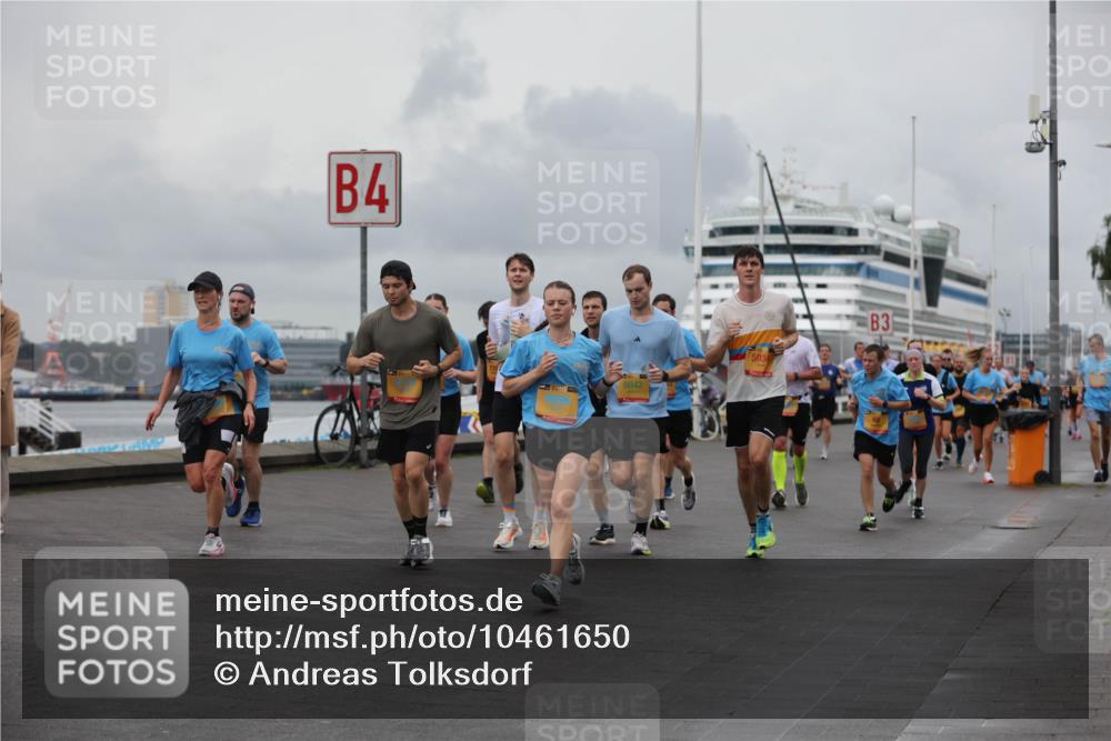 13.09.2026 - Kiel Lauf Andreas Tolksdorf http://msf.ph/oto/10461650 13.09.2026 12:02:14 Kiellinie 4, 6042, 5934, 3 meine-sportfotos.de