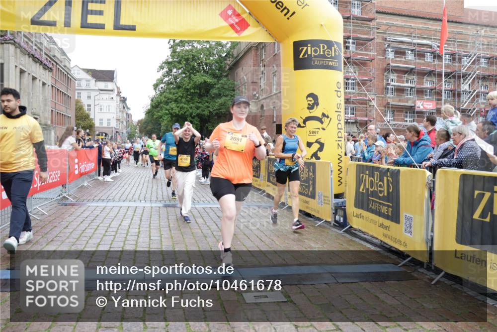 13.09.2026 - Kiel Lauf Yannick Fuchs http://msf.ph/oto/10461678 13.09.2026 09:53:48 Ziel 92, 200, 852, 2657, 2691, 2748, 2953, 4144, 4539, 4626, 4762, 4803, 5695, 6254, 7194, 8041, 8044, 8473, 8502, 9057, 9516, 10535, 11872, 12390, 761, 802, 1417, 1499, 1718, 2058, 2886, 2948, 2978, 4920, 5779, 5789, 5988, 6180, 6254, 7143, 7185, 7429, 7541, 7552, 8260, 8353, 8502, 9568, 10495, 10929, 11059, 11073, 11312, 12284, 12493, 2815, 3148, 3702, 3703, 4277, 4988, 5670, 7458, 9446, 11100, 2399, 7140, 7495, 10275, 11312 meine-sportfotos.de