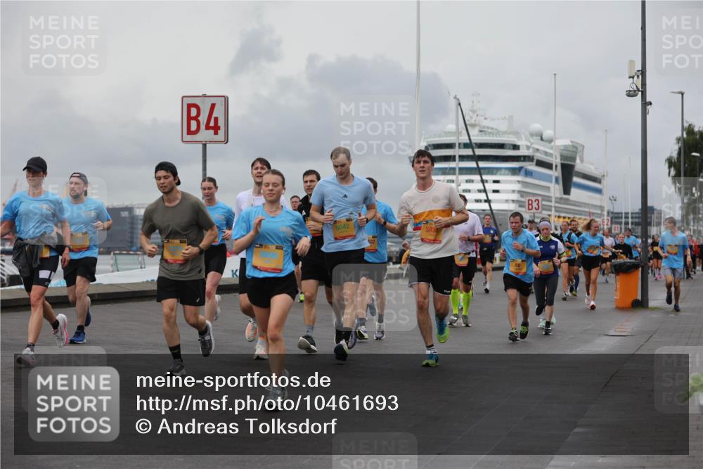 13.09.2026 - Kiel Lauf Andreas Tolksdorf http://msf.ph/oto/10461693 13.09.2026 12:02:15 Kiellinie 4, 6042, 593, 88, 3 meine-sportfotos.de