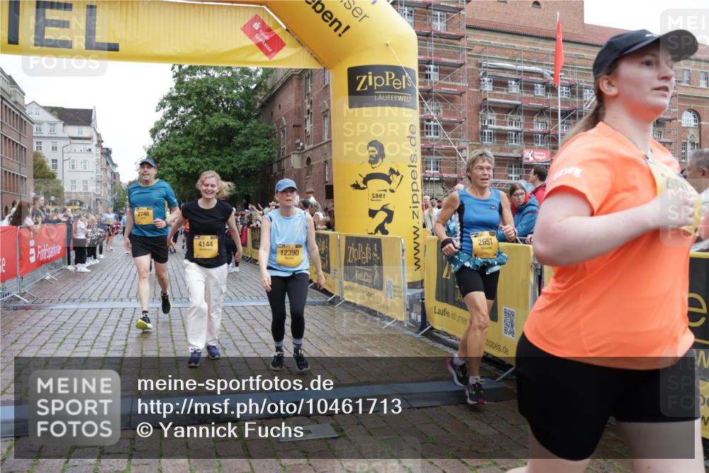 13.09.2026 - Kiel Lauf Yannick Fuchs http://msf.ph/oto/10461713 13.09.2026 09:53:49 Ziel 92, 200, 852, 2657, 2691, 2748, 2953, 4144, 4539, 4626, 4762, 4803, 5695, 7194, 8041, 8044, 8473, 9057, 9516, 10535, 11872, 12390, 92, 761, 802, 852, 1417, 1499, 1718, 2058, 2886, 2948, 2978, 4626, 4920, 5779, 5789, 5988, 6180, 6254, 7143, 7185, 7429, 7541, 7552, 8260, 8353, 8502, 9568, 10495, 10929, 11059, 11073, 11312, 12284, 12493, 2815, 3148, 3702, 3703, 4277, 4988, 5670, 7458, 9446, 11100, 7140, 7495, 10275, 11312 meine-sportfotos.de