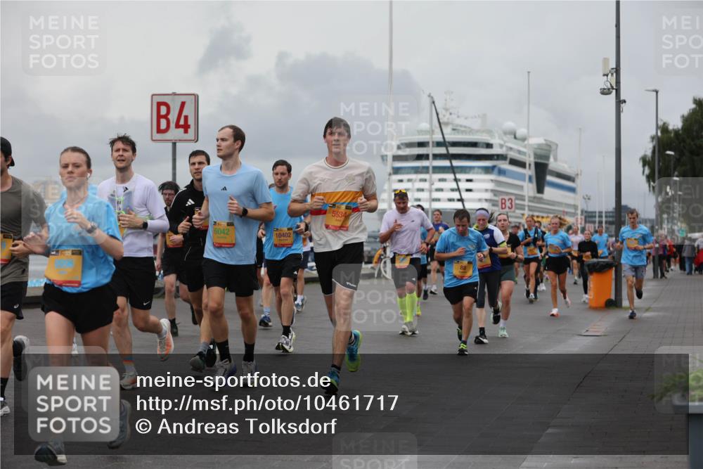 13.09.2026 - Kiel Lauf Andreas Tolksdorf http://msf.ph/oto/10461717 13.09.2026 12:02:16 Kiellinie 4, 6042, 10402, 5934, 88, 3 meine-sportfotos.de