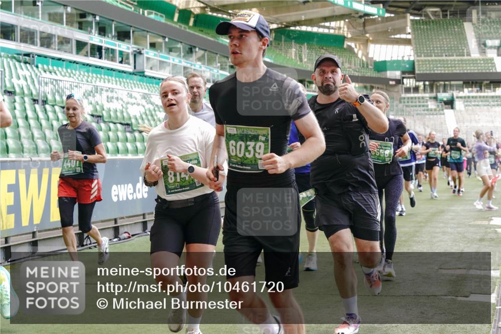 13.09.2026 - 21. swb-Marathon Bremen Michael Burmester http://msf.ph/oto/10461720 13.09.2026 13:12:24 Laufen im Stadion 118, 183, 265, 349, 514, 695, 702, 703, 843, 933, 1113, 1143, 1226, 1286, 1334, 1435, 1641, 1849, 1851, 1936, 1952, 1991, 2005, 2248, 2264, 2281, 2299, 2330, 2336, 2353, 2375, 2377, 2398, 2426, 2439, 2443, 2461, 2478, 2505, 2531, 2589, 2659, 2665, 2669, 2673, 2684, 2765, 2773, 2792, 2804, 2815, 2822, 2836, 2850, 2860, 2884, 2895, 2907, 2963, 2966, 2975, 2976, 3027, 3079, 3082, 3143, 3155, 3159, 3253, 3293, 3308, 3313, 3328, 3349, 3352, 3434, 3549, 551 meine-sportfotos.de