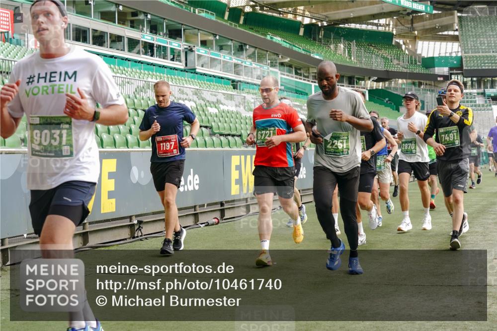 13.09.2026 - 21. swb-Marathon Bremen Michael Burmester http://msf.ph/oto/10461740 13.09.2026 12:55:18 Laufen im Stadion 161, 189, 201, 205, 385, 388, 411, 461, 465, 472, 481, 495, 655, 666, 816, 827, 854, 913, 1053, 1058, 1076, 1197, 1390, 1419, 1468, 1537, 1551, 1599, 1631, 1645, 1658, 1750, 2122, 2125, 2234, 2251, 2260, 2319, 2383, 2390, 2474, 2499, 2604, 2701, 2733, 2801, 2824, 2870, 2882, 2913, 2922, 2962, 2971, 3012, 3054, 3057, 3134, 3175, 3192, 3206, 3241, 3246, 3346, 3356, 3357, 3411, 3413, 3508, 3706, 3716, 3836, 4135, 4137, 4413, 4479, 4733, 5277, 5430, 5530, 6106, 2498, 3085 meine-sportfotos.de