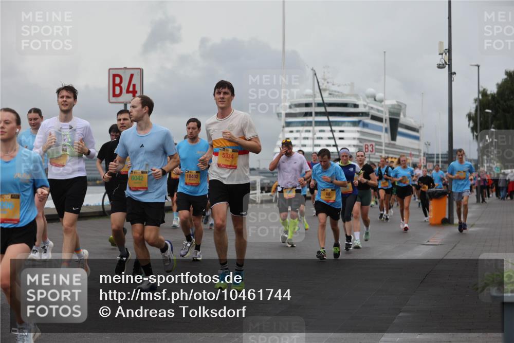 13.09.2026 - Kiel Lauf Andreas Tolksdorf http://msf.ph/oto/10461744 13.09.2026 12:02:16 Kiellinie 38, 4, 6042, 10402, 5934, 88, 3 meine-sportfotos.de