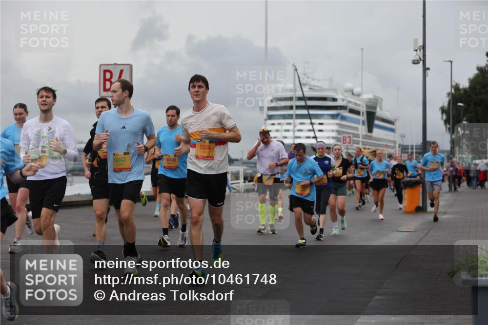 13.09.2026 - Kiel Lauf Andreas Tolksdorf http://msf.ph/oto/10461748 13.09.2026 12:02:16 Kiellinie 39, 6042, 10402, 3, 5934 meine-sportfotos.de