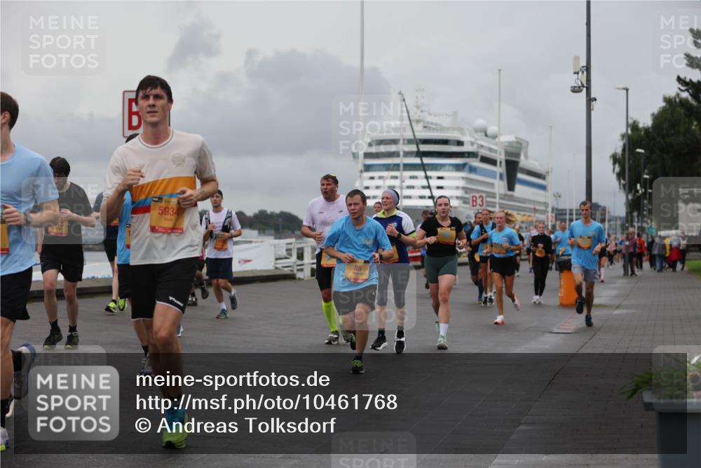 13.09.2026 - Kiel Lauf Andreas Tolksdorf http://msf.ph/oto/10461768 13.09.2026 12:02:17 Kiellinie 5934, 88, 31 meine-sportfotos.de