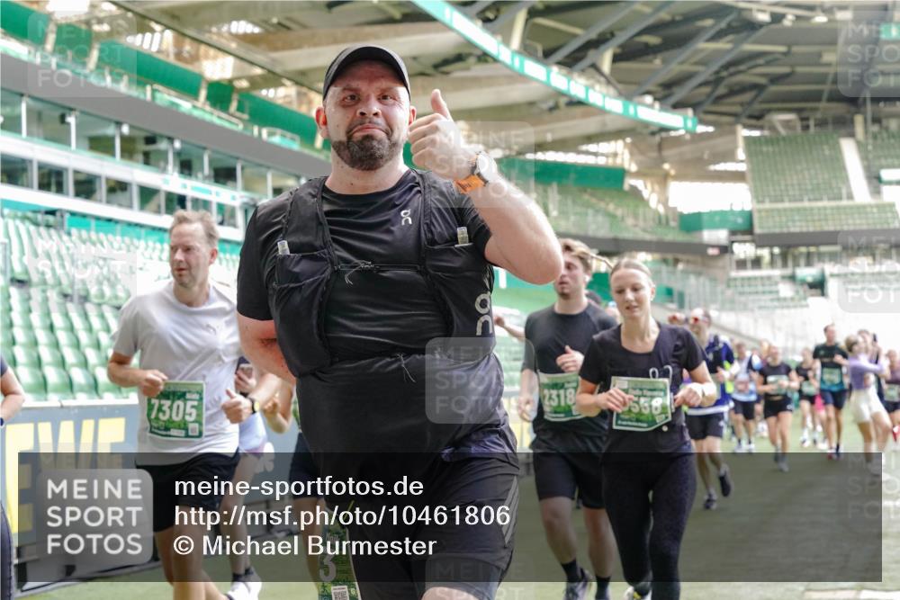 13.09.2026 - 21. swb-Marathon Bremen Michael Burmester http://msf.ph/oto/10461806 13.09.2026 13:12:24 Laufen im Stadion 118, 183, 265, 349, 514, 695, 702, 703, 843, 933, 1113, 1143, 1226, 1286, 1334, 1435, 1641, 1849, 1851, 1936, 1952, 1991, 2005, 2248, 2264, 2281, 2299, 2330, 2336, 2353, 2375, 2377, 2398, 2426, 2439, 2443, 2461, 2478, 2505, 2531, 2589, 2659, 2665, 2669, 2673, 2684, 2765, 2773, 2792, 2804, 2815, 2822, 2836, 2850, 2860, 2884, 2895, 2907, 2963, 2966, 2975, 2976, 3027, 3079, 3082, 3143, 3155, 3159, 3253, 3293, 3308, 3313, 3328, 3349, 3352, 3434, 3549, 551 meine-sportfotos.de