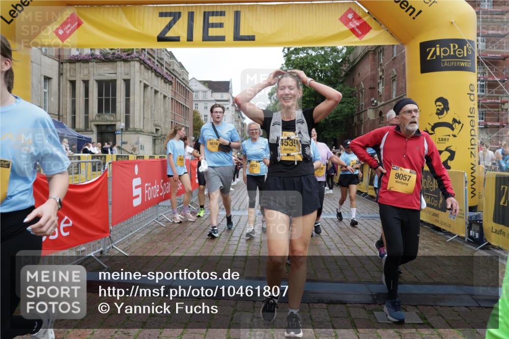 13.09.2026 - Kiel Lauf Yannick Fuchs http://msf.ph/oto/10461807 13.09.2026 09:53:57 Ziel 200, 2953, 4539, 4762, 4803, 4988, 5670, 5695, 7194, 8041, 8044, 8473, 9057, 9446, 9516, 10535, 11100, 11872, 92, 761, 802, 852, 1417, 1499, 2657, 2691, 2748, 2886, 2948, 2978, 4144, 4626, 5779, 5789, 5988, 6180, 6254, 7185, 7429, 7541, 7552, 8260, 8353, 8502, 10495, 10929, 11059, 11073, 12284, 12390, 2815, 2865, 3148, 3283, 3702, 3703, 4263, 4277, 7127, 7458, 8325, 9587, 10261, 10434, 1718, 2058, 4920, 5779, 6180, 7143, 7541, 7552, 8260 meine-sportfotos.de