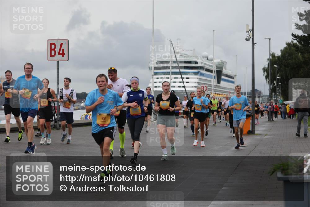 13.09.2026 - Kiel Lauf Andreas Tolksdorf http://msf.ph/oto/10461808 13.09.2026 12:02:18 Kiellinie 6514, 3116, 4, 88, 3 meine-sportfotos.de