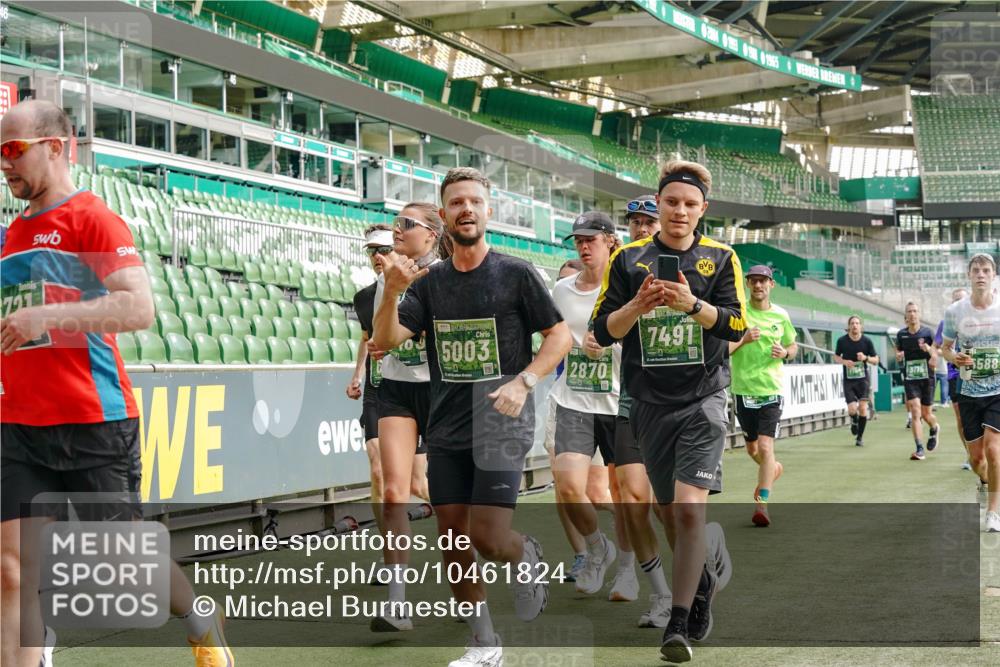 13.09.2026 - 21. swb-Marathon Bremen Michael Burmester http://msf.ph/oto/10461824 13.09.2026 12:55:19 Laufen im Stadion 161, 189, 201, 205, 307, 385, 388, 411, 461, 465, 481, 495, 655, 666, 816, 827, 854, 913, 1053, 1058, 1076, 1197, 1390, 1419, 1468, 1537, 1551, 1599, 1631, 1645, 1658, 1750, 2122, 2125, 2234, 2251, 2260, 2319, 2383, 2390, 2474, 2499, 2604, 2701, 2733, 2801, 2824, 2870, 2882, 2913, 2922, 2962, 2971, 3012, 3054, 3057, 3134, 3175, 3192, 3206, 3241, 3246, 3346, 3356, 3357, 3411, 3508, 3706, 3716, 3836, 4135, 4137, 4413, 4455, 4479, 4733, 5277, 5430, 5530, 6106, 2498, 3085 meine-sportfotos.de