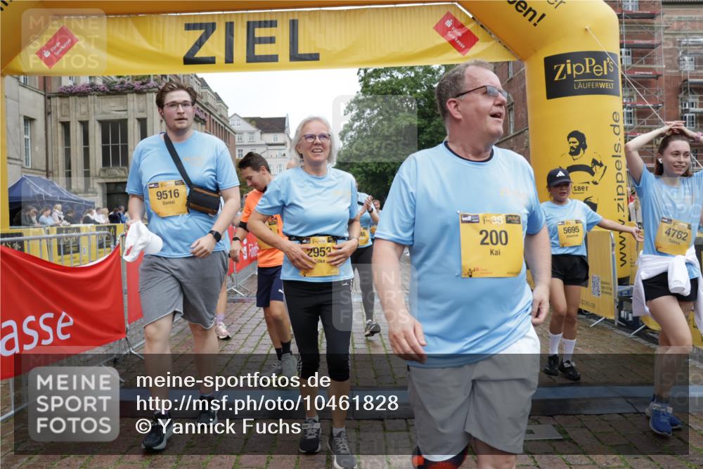 13.09.2026 - Kiel Lauf Yannick Fuchs http://msf.ph/oto/10461828 13.09.2026 09:53:59 Ziel 200, 2953, 3703, 4277, 4539, 4762, 4803, 4988, 5670, 5695, 7194, 7458, 8041, 8044, 8473, 9057, 9446, 9516, 10535, 11100, 92, 761, 802, 852, 1417, 1499, 2657, 2691, 2748, 2886, 2948, 2978, 4144, 4626, 5779, 5789, 5988, 6180, 6254, 7185, 7429, 7541, 7552, 8353, 8502, 10495, 10929, 11059, 11073, 11872, 12284, 12390, 2815, 2865, 3148, 3283, 3702, 4263, 6327, 6986, 7127, 8325, 9587, 10261, 10424, 10434, 1417, 1499, 1718, 2058, 4920, 5779, 6180, 7143, 7541, 7552, 8260 meine-sportfotos.de
