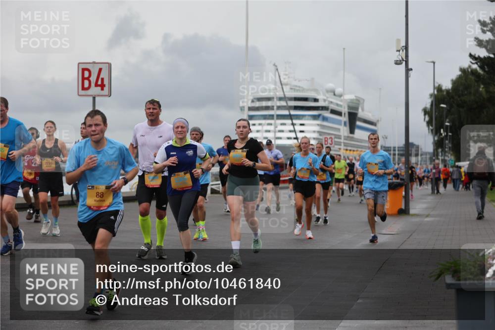 13.09.2026 - Kiel Lauf Andreas Tolksdorf http://msf.ph/oto/10461840 13.09.2026 12:02:19 Kiellinie 4, 3116, 3, 236, 88 meine-sportfotos.de