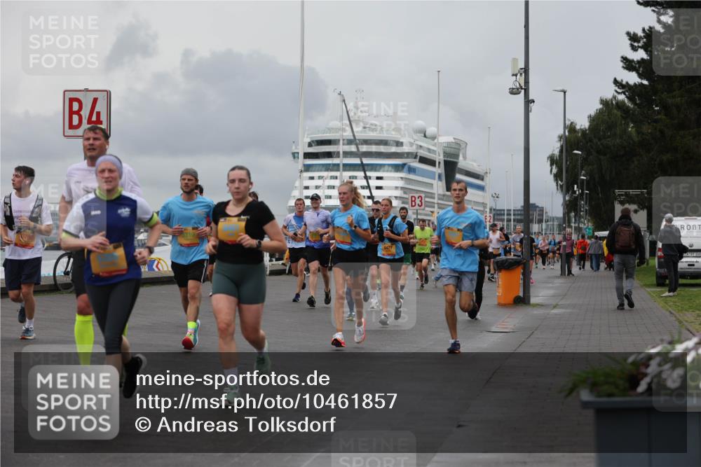 13.09.2026 - Kiel Lauf Andreas Tolksdorf http://msf.ph/oto/10461857 13.09.2026 12:02:20 Kiellinie 0760, 4, 6477, 3, 100 meine-sportfotos.de