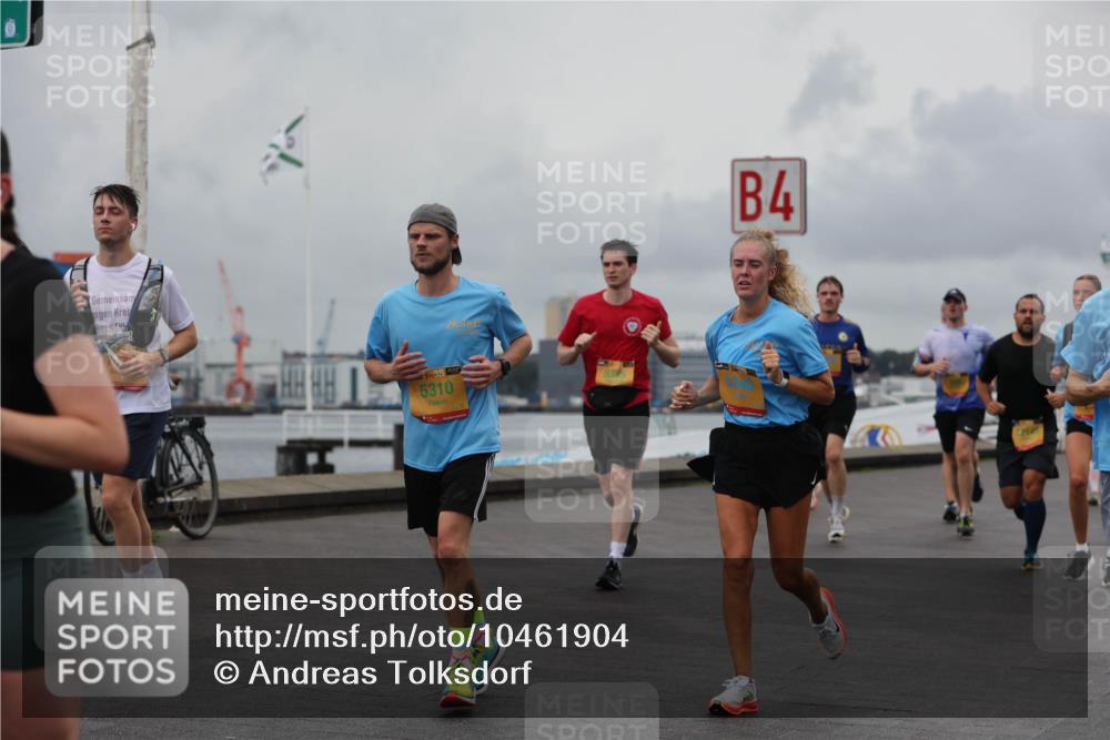 13.09.2026 - Kiel Lauf Andreas Tolksdorf http://msf.ph/oto/10461904 13.09.2026 12:02:22 Kiellinie 316, 38, 5310, 83, 4 meine-sportfotos.de
