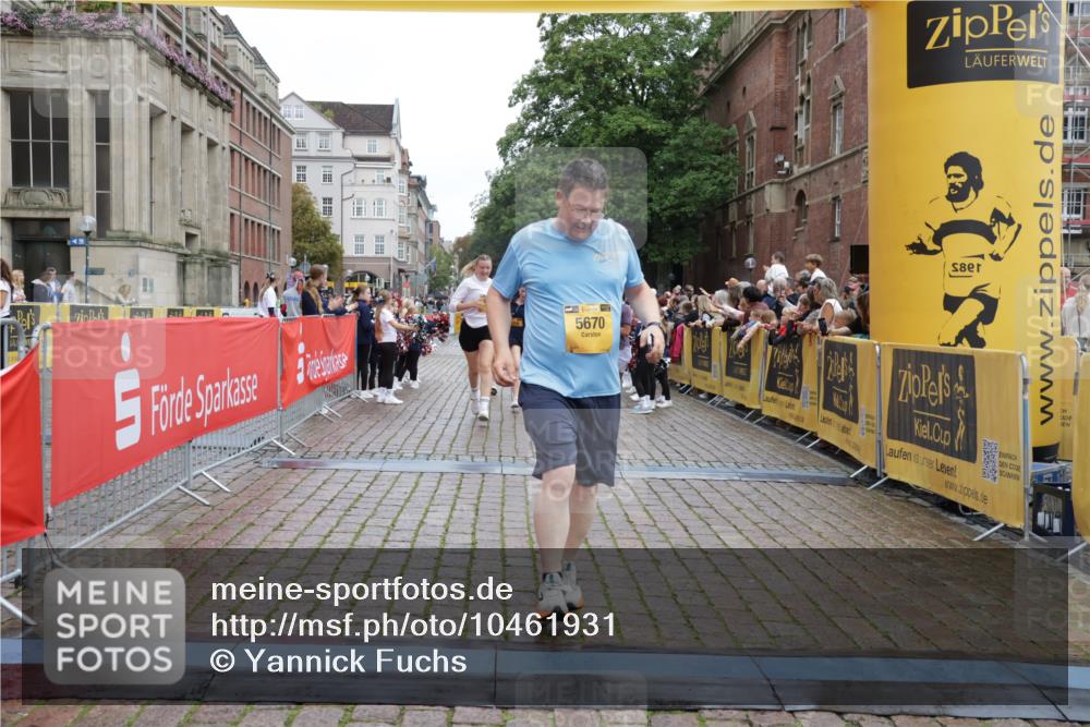 13.09.2026 - Kiel Lauf Yannick Fuchs http://msf.ph/oto/10461931 13.09.2026 09:54:06 Ziel 2815, 3148, 3702, 3703, 4277, 4988, 5670, 7458, 8325, 9587, 11100, 92, 200, 761, 852, 2657, 2691, 2748, 2948, 2953, 2978, 4144, 4539, 4626, 4762, 4803, 5695, 5988, 6254, 7185, 7194, 7429, 8041, 8044, 8473, 8502, 9057, 9446, 9516, 10535, 10929, 11872, 12390, 1441, 2368, 2485, 2865, 3283, 4263, 6327, 6986, 7127, 10261, 10424, 10434, 12753, 761, 802, 1417, 1499, 2886, 2948, 2978, 5779, 5789, 6180, 7185, 7429, 7541, 7552, 10929 meine-sportfotos.de