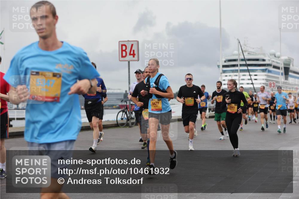 13.09.2026 - Kiel Lauf Andreas Tolksdorf http://msf.ph/oto/10461932 13.09.2026 12:02:24 Kiellinie 4, 6477, 1509, 8861, 3 meine-sportfotos.de