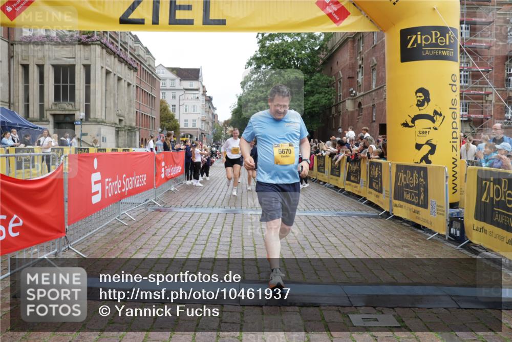 13.09.2026 - Kiel Lauf Yannick Fuchs http://msf.ph/oto/10461937 13.09.2026 09:54:06 Ziel 2815, 3148, 3702, 3703, 4277, 4988, 5670, 7458, 8325, 9587, 11100, 92, 200, 761, 852, 2657, 2691, 2748, 2948, 2953, 2978, 4144, 4539, 4626, 4762, 4803, 5695, 5988, 6254, 7185, 7194, 7429, 8041, 8044, 8473, 8502, 9057, 9446, 9516, 10535, 10929, 11872, 12390, 1441, 2368, 2485, 2865, 3283, 4263, 6327, 6986, 7127, 10261, 10424, 10434, 12753, 761, 802, 1417, 1499, 2886, 2948, 2978, 5779, 5789, 6180, 7185, 7429, 7541, 7552, 10929 meine-sportfotos.de