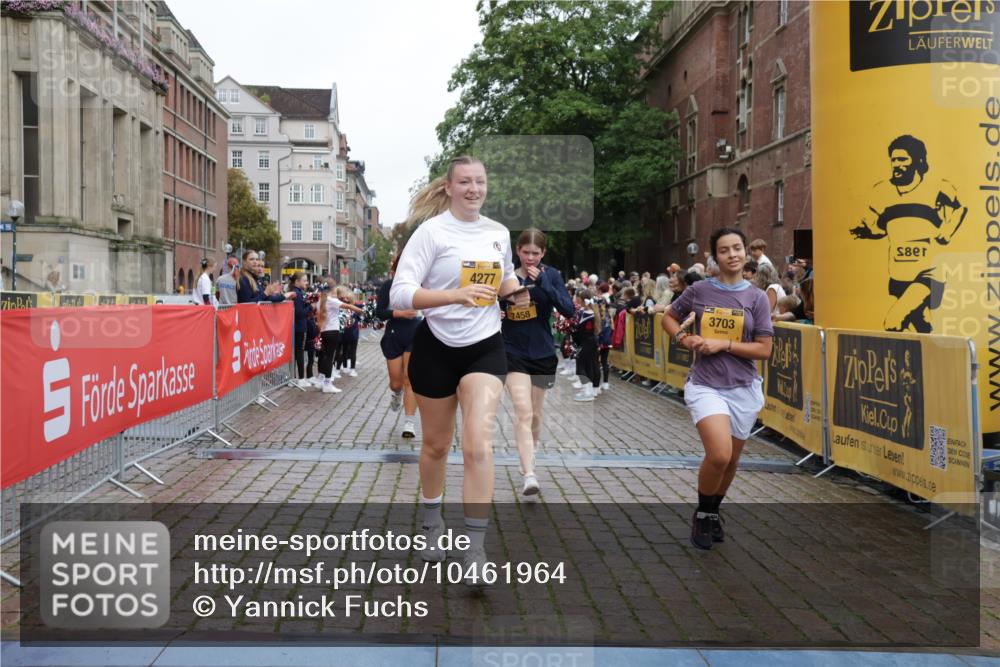 13.09.2026 - Kiel Lauf Yannick Fuchs http://msf.ph/oto/10461964 13.09.2026 09:54:08 Ziel 2815, 3148, 3702, 3703, 4277, 5670, 7458, 8325, 9587, 11100, 92, 200, 852, 2657, 2691, 2748, 2953, 4144, 4539, 4626, 4762, 4803, 4988, 5695, 5988, 6254, 7194, 8041, 8044, 8473, 8502, 9057, 9446, 9516, 10535, 11100, 11872, 12390, 1441, 2368, 2485, 2865, 3283, 4263, 6327, 6825, 6986, 7090, 7127, 10261, 10424, 10434, 12753, 761, 802, 1417, 1499, 2886, 2948, 2978, 5789, 5988, 7185, 7429, 10929 meine-sportfotos.de